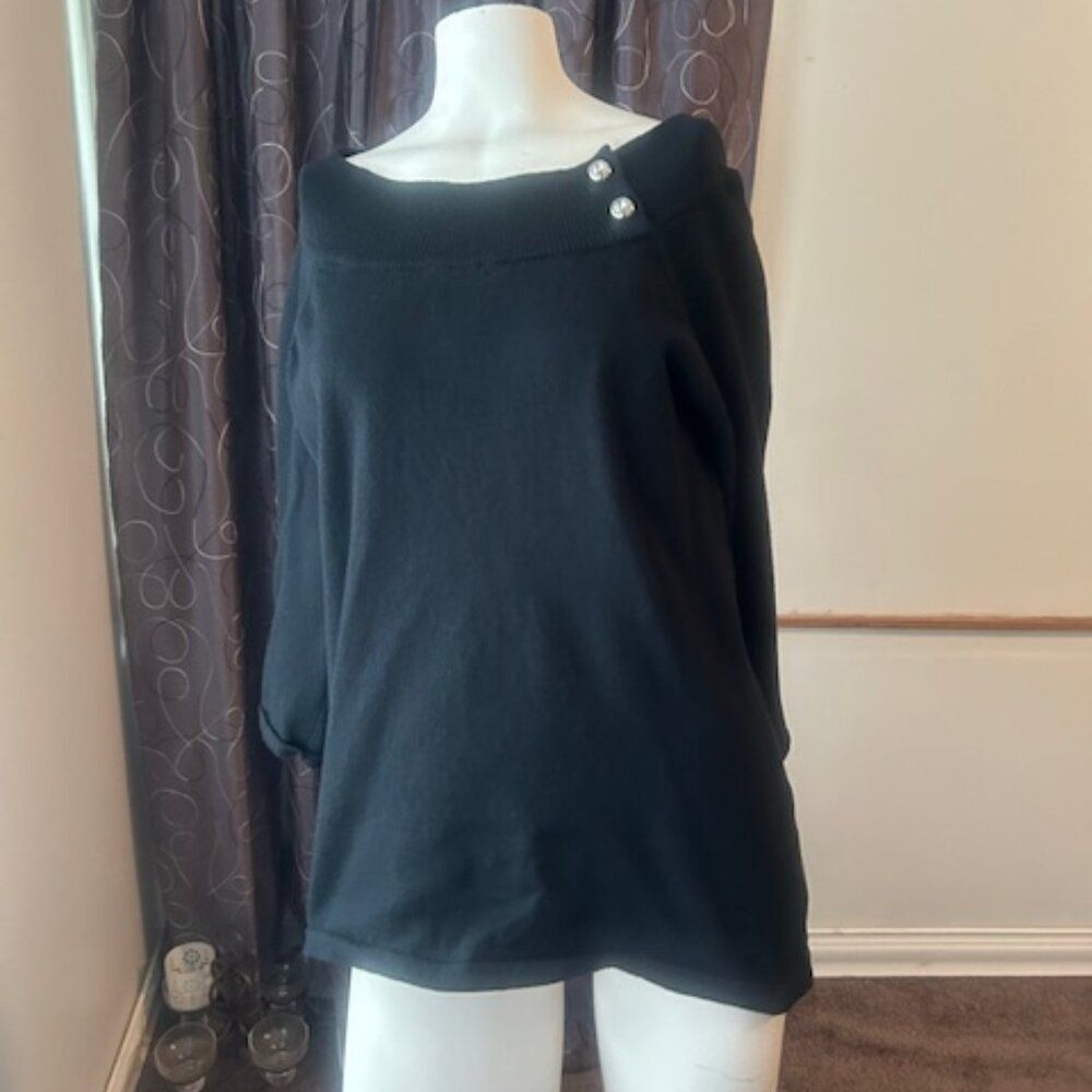 K-I-T-I-T Studio Black off the shoulder sweater, size M